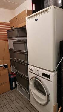 Kellerraum mit WM/Trockner - 