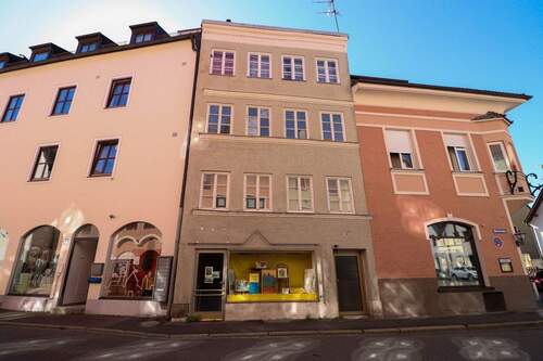 Objektansicht - Sanierungsbedürftiges Wohn- und Geschäftshaus in Schongau - erhöhte Absetzungsmöglichkeit (§7h EStG)