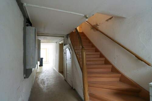 Eingangsbereich - 1 Zimmer Mehrfamilienhaus, Wohnhaus zum Kaufen in Schongau