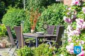 Ein Platz zum entspannen auf der Terrasse - 