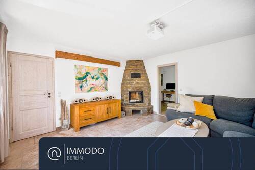 Wohnzimmer - ?? Rückzugsort mit Seele: stilvolles Einfamilienhaus auf 72 m² Wohnfläche mit 3Zi und großem Garten