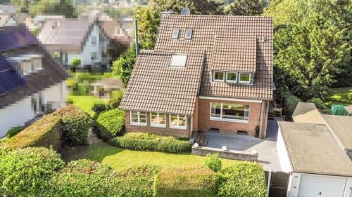 Ansicht - 7 Zimmer Einfamilienhaus zum Kaufen in Leverkusen