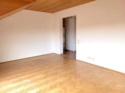 Wohnzimmer - 3 Zimmer Etagenwohnung in Bürstadt-Riedrode