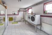 KG Waschraum mit WB und WC - 