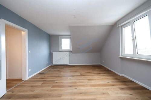 WOHN- / ESSZIMMER - 3 Zimmer Etagenwohnung zur Miete in Seeheim-Jugenheim