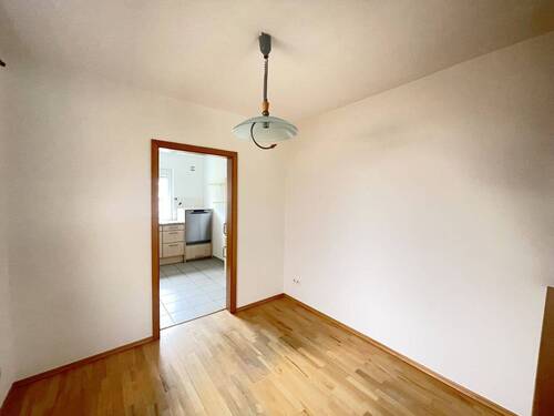 Esszimmer m. Zugang zur Küche - 5 Zimmer Reihenendhaus in Kaiserslautern