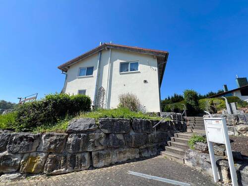 Außenansicht - Einfamilienhaus mit traumhaftem Garten in ruhiger Lage