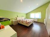 Schlafzimmer - Einfamilienhaus mit 164,20 m&sup2; in Forchtenberg zum Kaufen