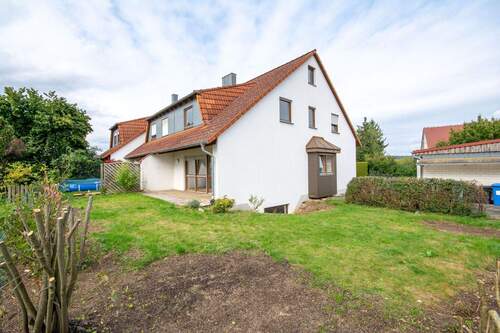 Ihr neues Zuhause für die ganze Familie - 6 Zimmer Reihenendhaus in Berg bei Neumarkt in der Oberpfalz
