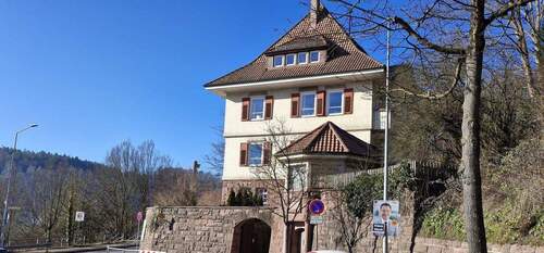 Hausansicht - Historische Wohnung mit Flair - 395.000,00 EUR Kaufpreis, ca.  159,00 m² Wohnfläche