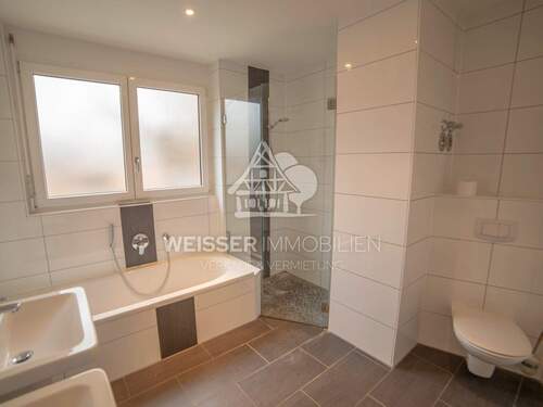 Badezimmer Ansicht 2 - 