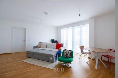 Wohnzimmer - ***EUROPAVIERTEL*** modernes 2 Zi. Wohnung mit EBK