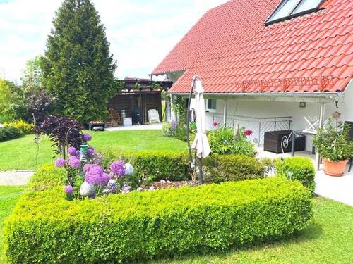 Garten - Mehrfamilienhaus, Wohnhaus mit 187,00 m&sup2; in Markt Erlbach zum Kaufen