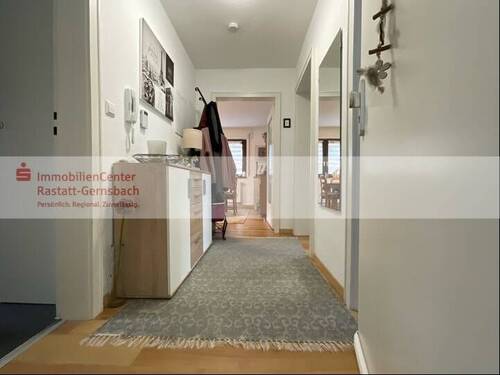 Wohnungseingang/Flur Whg. 3 im 1. OG links - 