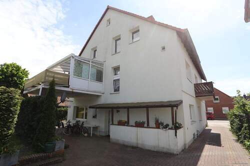 Außenansicht - Mehrfamilienhaus, Wohnhaus mit 198,00 m² in Gifhorn zum Kaufen