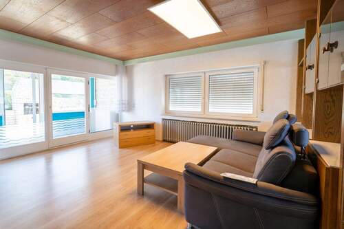 Wohnzimmer OG_ - 7 Zimmer Mehrfamilienhaus, Wohnhaus in Großbardorf