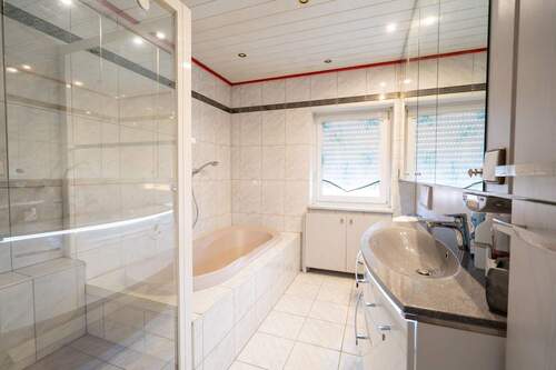 Badezimmer OG - 