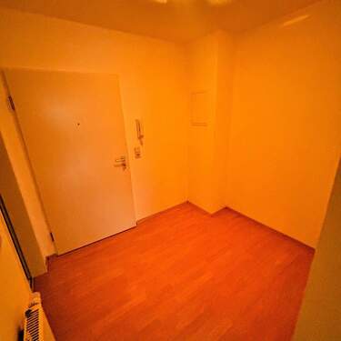 Diele - Etagenwohnung mit 39,50 m&sup2; in Dormagen zur Miete