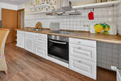 6V7A1372 - 