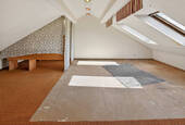 6V7A1396 - 