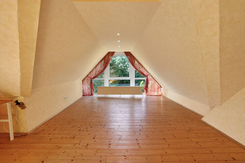 6V7A1403 - 