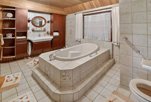 6V7A1463 - 