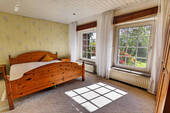 6V7A1383 - 