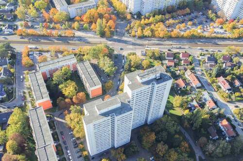 Luftbild Gebäude und Straße - 