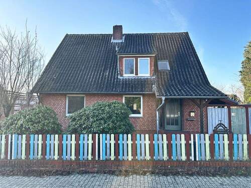 Ansicht Straßenseite - 5 Zimmer Einfamilienhaus zum Kaufen in Deutsch Evern