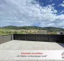 Leben mit Panorama - Einfamilienhaus mit gut 800 m² Grundstück und zwei Garagen in Simmelsdorf