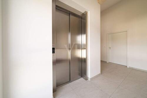 Aufzug - Etagenwohnung mit 77,70 m² in Flachslanden zum Kaufen
