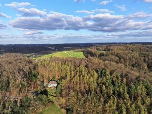 Bild 1 - Freistehendes Einfamilienhaus in Alleinlage mit Panoramablick im Wald