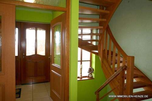 Treppenhaus und Diele - 