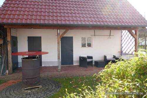 Garage mit Anbau - 