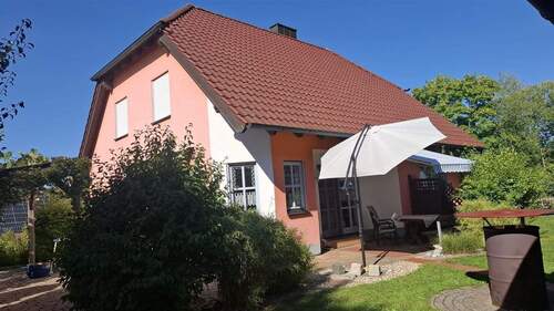 Terrasse im Grünen - 5 Zimmer Einfamilienhaus zum Kaufen in Zapfendorf