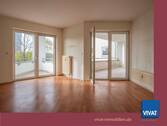 Bild 1 - Extravagante 2ZKB mit Balkon, großer Loggia, TG-Stellpl.. Zentrum fussläufig. MODERNISIERUNGSBEDARF!