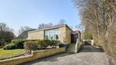 Straßenansicht - OPEN HOUSE 16.08. 18:30-19:30 + ERBPACHT: Traumhaftes Grundstück mit Bungalow +