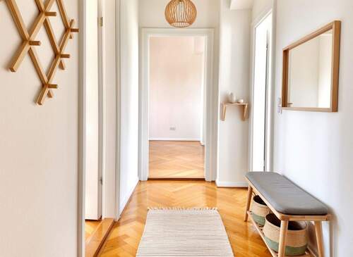 Flur - (Wohnbeispiel) - 2 Zimmer Etagenwohnung zum Kaufen in Berlin