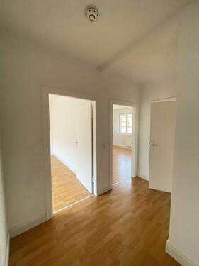 Flur I - Etagenwohnung mit 62,00 m&sup2; in Lüneburg zur Miete