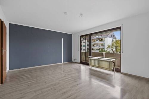 Wohnzimmer - 3 Zimmer Etagenwohnung zum Kaufen in Stutensee / Blankenloch