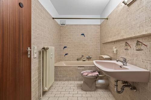 Badezimmer - Etagenwohnung mit 86,90 m&sup2; in Stutensee / Blankenloch zum Kaufen