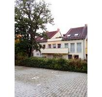Charmante 2-Zimmer-Wohnung mit Balkon und viel Licht in ruhiger Umgebung - Würzburg Versbach