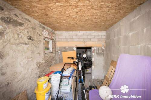 Abstellbereich unter dem Anbau - 