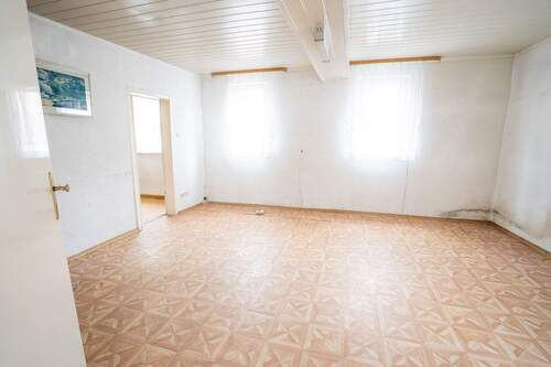 Wohnzimmer - Einfamilienhaus mit 160,00 m² in Mellrichstadt zum Kaufen