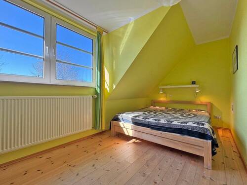 Schlafzimmer 1 im OG - 