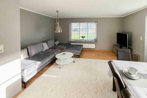 Wohn- Essbereich - 4 Zimmer Einfamilienhaus zum Kaufen in Neukirchen