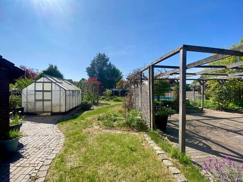Gewächshaus. und Terrasse - 5 Zimmer Einfamilienhaus zum Kaufen in Bramsche