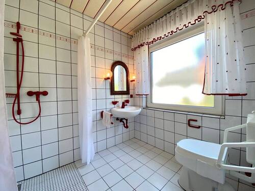 Badezimmer Erdgeschoss - 