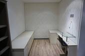 Niesche im Ladenlokal - 