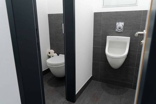 WC - 